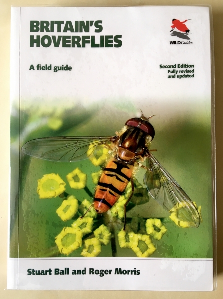 Front cover of 'Britain's Hoverflies' by Stuart Ball and Roger Morris