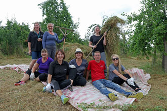 Siemens team volunteering at Lower Smite Farm